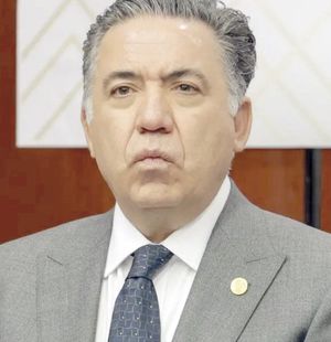 ¡ENRIQUE INZUNZA REVELA QUE VOLVERÁ AL SENADO!