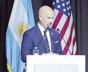 ¡PLANTEA HARFUCH ANTE DEA COOPERACIÓN CON RESPETO A SOBERANÍA!