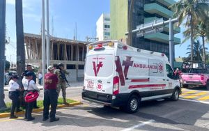 ¡TURISTA ATROPELLADA POR MOTOCICLISTA EN EL BULEVAR!
