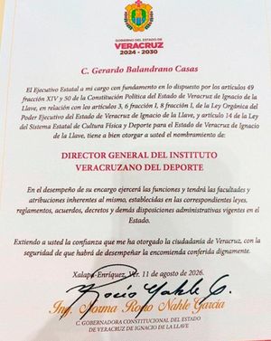 ¡SE FUE CRISANTO! - LLEGA BALANDRANO AL IVD