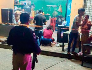 ¡ATACAN A BALAZOS A TAQUERO EN COATZA!