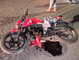 ¡AUTOMOVILISTA BORRACHÍN ATROPELLÓ A MOTOCICLISTA!