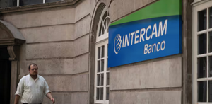 ¡UN AÑO DESPUÉS DE LA OFENSIVA DE EU CONTRA BANCOS, MÉXICO AJUSTA REGLAS CONTRA EL LAVADO!
