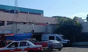 ATACADOS A MACHETAZOS ¡POLICÍAS HERIDOS AL SOMETER A SAMURAI!
