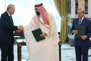 ¡FIRMARÁN ARABIA SAUDÍ, TURQUÍA Y PAKISTÁN ACUERDO DE DEFENSA!