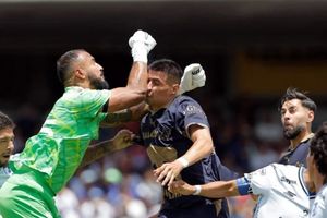 ¡PUMAS Y GALLOS ABURREN EN EL OLÍMPICO UNIVERSITARIO!