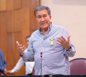 ¡HÉCTOR QUIERE OTRA FISCALÍA! - *Para investigar el delito de tortura
