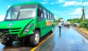 ¡CARRETERAZO MORTAL! - MUEREN DOS MUJERES AL IMPACTARSE CONTRA CAMIÓN EN COSOLEACAQUE