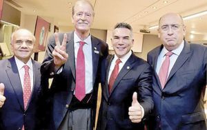 ¡FOX QUIERE UN FRENTE CON EL PRI DE “ALITO”! - UYUYYYYYY