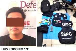 ¡PERITO CRIMINALISTA ROBÓ OBJETOS DE AGENTES FEDERALES CAÍDOS EN OMEALCA! - TENIA ESCONDICOS UN CARGADOR PARA ARMA LARGA BUSH MASTER ABASTECIDO, UNIFORMES DE LA SSPC, UN CHALECO ANTIBALAS
