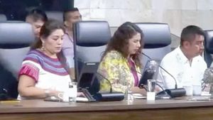 ¡AVALA CONGRESO DE OAXACA DESAPARICIÓN DE PODERES EN JUCHITÁN!