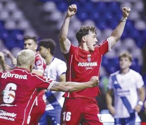 ¡SE APODERA TOLUCA DEL LIDERATO, VENCE AL PUEBLA!