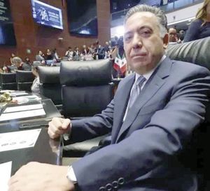 ¡QUITA MORENA A INZUNZA DE COMISIÓN DE ESTUDIOS LEGISLATIVOS!