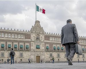 ¡SUBE DEUDA PÚBLICA 32.6% DURANTE LA 4T!