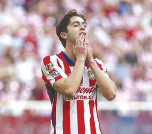 ¡CHIVAS CAE CONTRA QUERÉTARO Y CORTA RACHA DE 12 AÑOS!