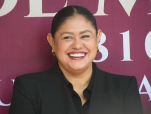 ¡HAY REZAGO! - EN ESCUELAS