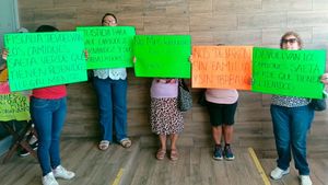 ¡QUE LES DEVUELVAN LOS AUTOBUSES SAETA!