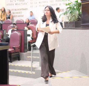 ¡NO ES CAMPAÑA DE ODIO! - ALOR NO TOCA NI BARANDA