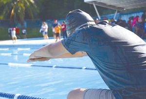 ¡EVALÚAN CLASES DE NATACIÓN GRATUITAS EN VERACRUZ!