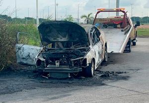 ¡SE CHAMUSCÓ JETTA EN EL NUEVO VERACRUZ!