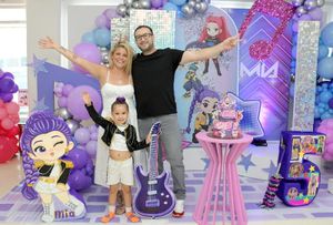 MÍA CELEBRA SUS 5 AÑOS EN UNA TARDE MÁGICA