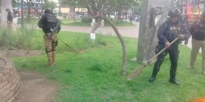 ¡BIKERS SOMETEN A LADRÓN DE OXXOS EN EL COYOL!
