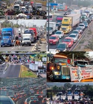 ¡TRANSPORTISTAS FRENAN CRUCES COMERCIALES ENTRE MÉXICO Y EU!