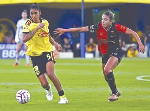 ¡PRIMER CAMPEONATO DE LA LIGA DE FÚTBOL FEMENIL!
