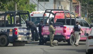 ¡BALACERA : 4 HERIDOS! - ENFRENTAMIENTO A PLOMAZOS ENTRE CRIMINALES Y POLICÍAS ESTATALES EN POZA RICA