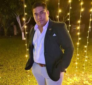 ¡MATAN A DIRIGENTE TRANSPORTISTA! - LO ATACARON A BALAZOS AL INTERIOR DEL RESTAURANTE EN TUXPAN