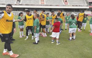 ¡CACHORROS VISITA A PIRATAS DE VERACRUZ!