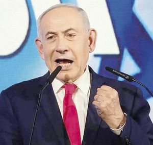 ¡PIERDE NETANYAHU MAYORÍA, PERO SE AFERRA AL PODER!