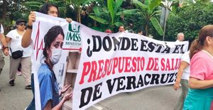 ¡VUELVEN A LAS CALLES! - DESDE MÉDICOS HASTA ENFERMERAS