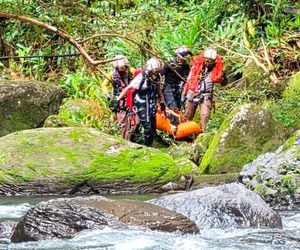 ¡RESCATAN CADÁVER DE LA CASCADA DE TEXOLO!