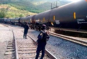 ¡ASESINAN A DOS GUARDIAS! - DE FERROSUR