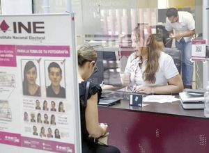 ¡INFLAN COSTO DE CONTRATO DE CREDENCIAL DEL INE!