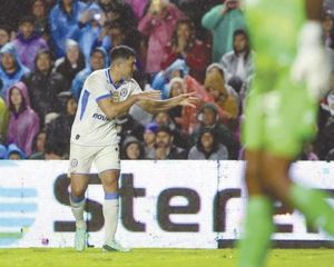 ¡LAS ÁGUILAS MANTIENE EL LIDERATO!
