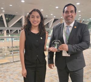 ¡VUELVEN A PREMIAR A VALERIA!