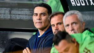 ¡NO OBSESIONA A RAFA MÁRQUEZ PRIMER TRIUNFO CON EL TRI!
