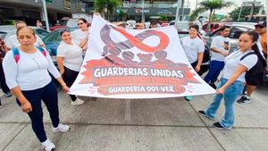 ¡TRABAJAN BAJO PROTESTA!