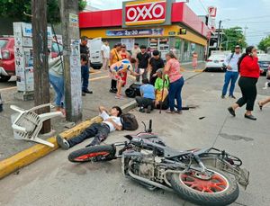 ¡SE PASAN EL ROJO Y LOS ARROLLÓ CAMIÓN URBANO!