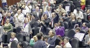 ¡SE REGISTRAN 153 DIPUTADOS DE MORENA!