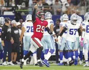 ¡VAQUEROS DE DALLAS PIERDE EN CASA ANTE TAMPA BAY!