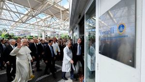 ¡CIRUGÍA DEL PAPA: LEÓN XIV SERÁ HOSPITALIZADO ESTE MARTES PREVIO A LA INTERVENCIÓN DE PULMÓN!