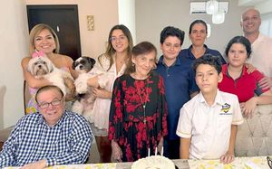 IDALIA PÉREZ HAAZ CELEBRA UN AÑO MÁS DE VIDA