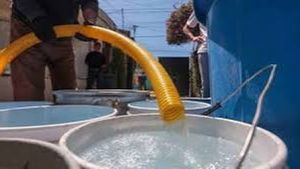 ¡SEIS HORAS SIN AGUA!