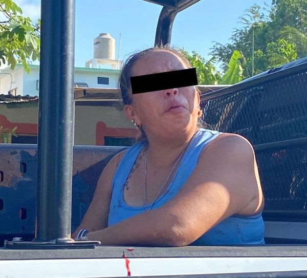 MUJER APUÑALA A SU MARIDO EN COSOLEACAQUE