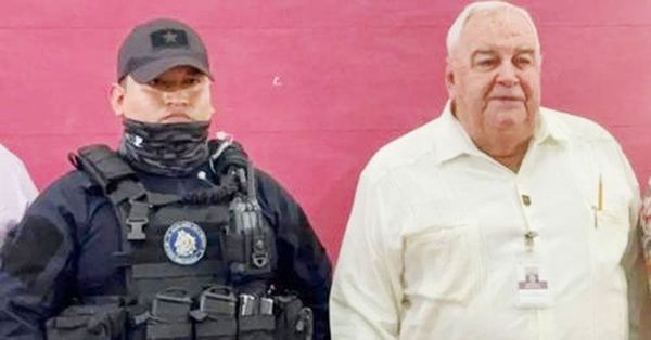 ¡Renuncia jefe de la policía!