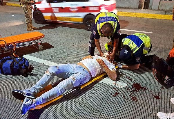 ¡“JINETE DE ACERO” DERRAPA FRENTE AL HOTEL MOCAMBO!