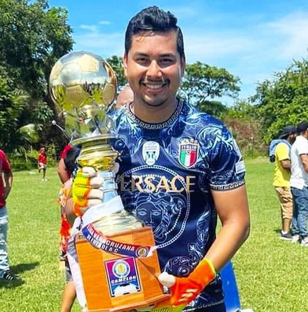 ¡GUSTAVO GÓMEZ ES CAMPEÓN!